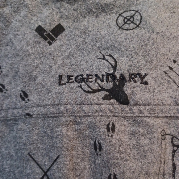 Legendary Whitetails Flannel Shirt with Hunting Motifs Women's Size Medium - Picture 8 of 10